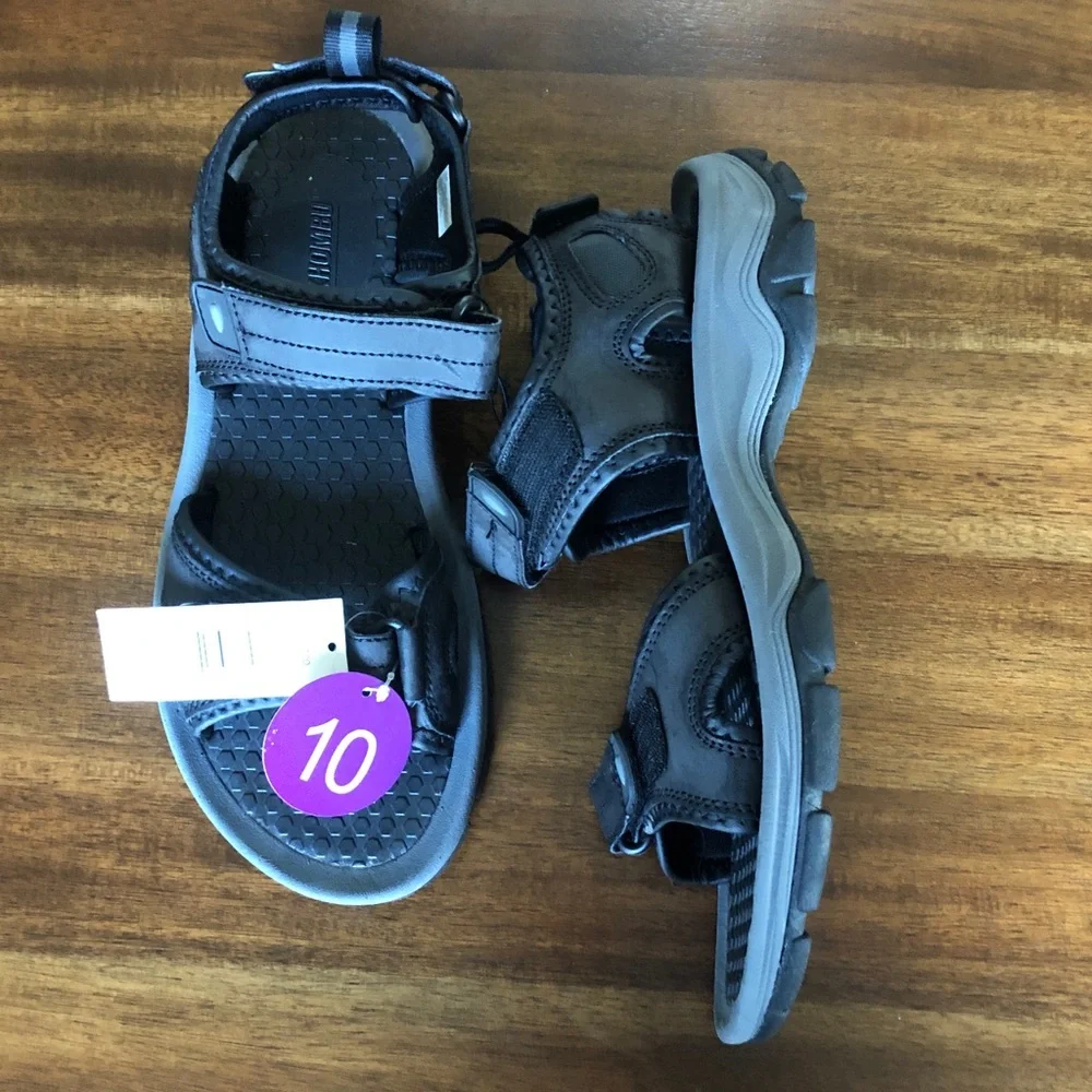 Khombu Black and Gray Kids Sport Sandals